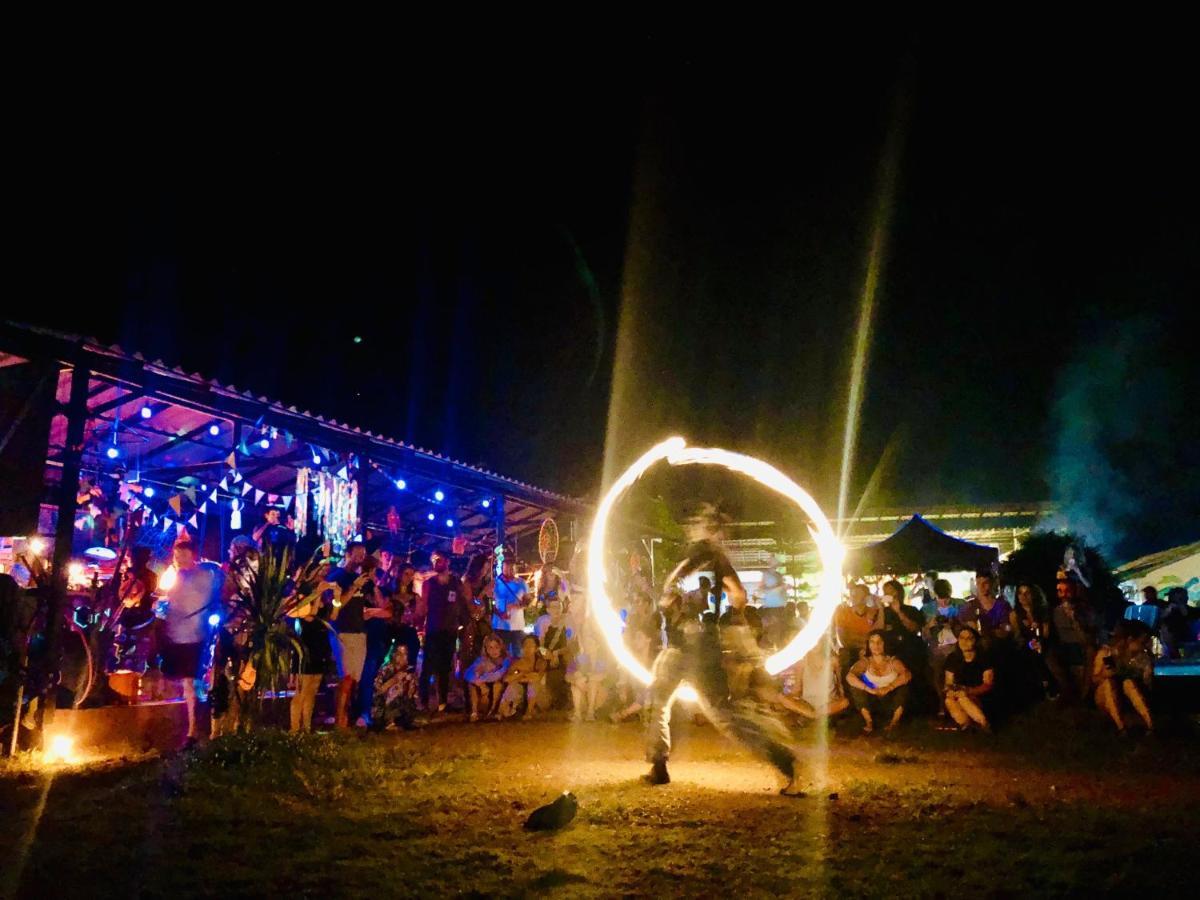 Pai Circus Hostel Exteriör bild